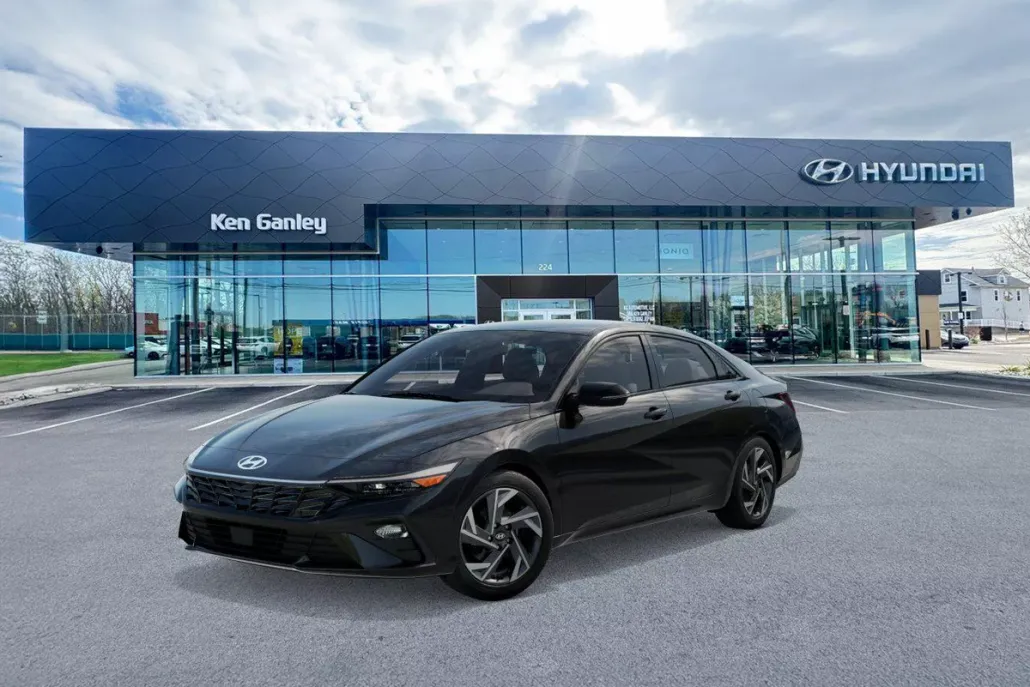 2025 Hyundai Elantra SEL Sport photo 1