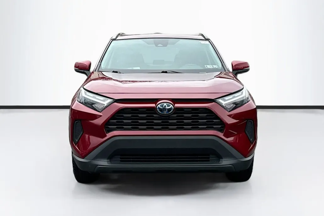 2022 Toyota RAV4 Hybrid XLE photo 1
