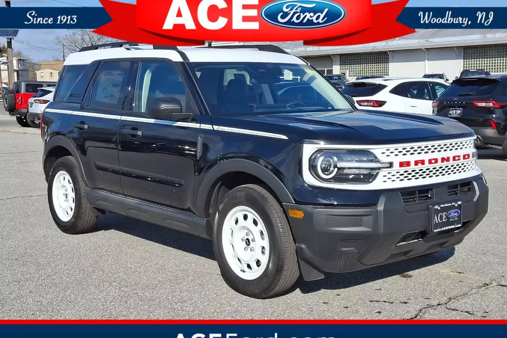 2025 Ford Bronco Sport Heritage photo 1