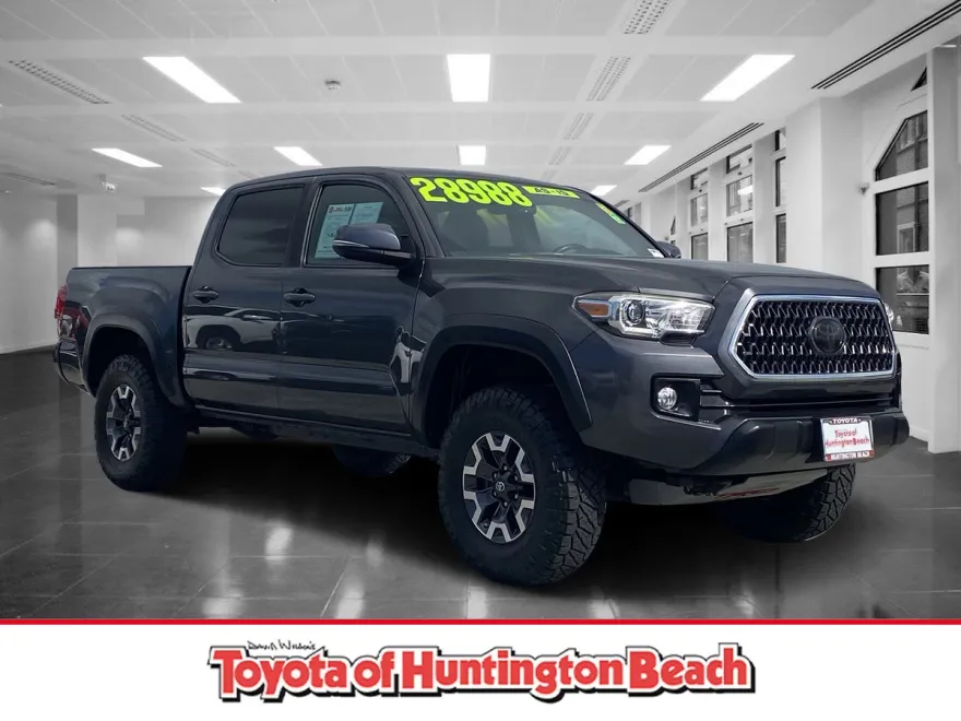 2019 Toyota Tacoma TRD Off-Road photo 1