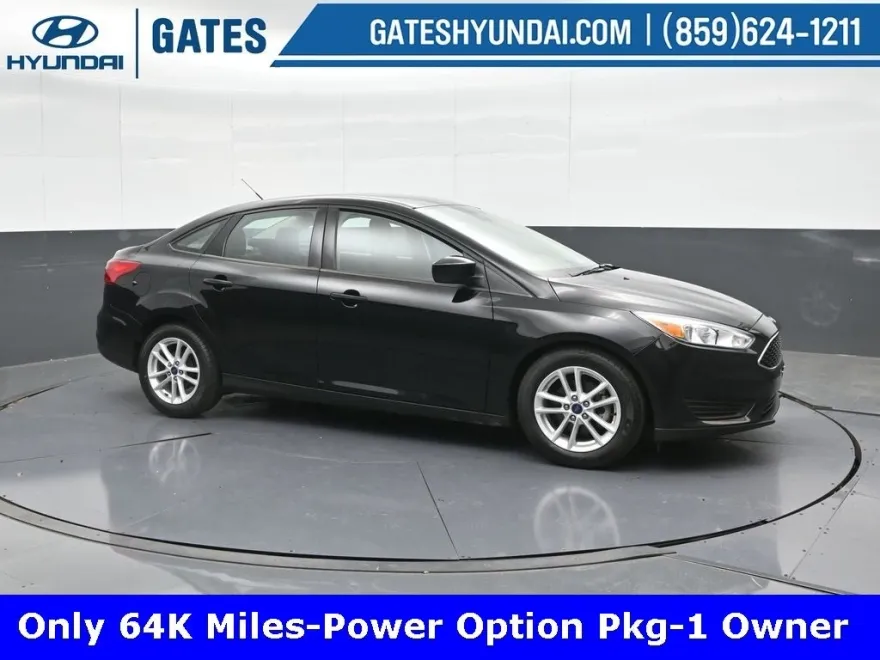 2018 Ford Focus SE photo 1