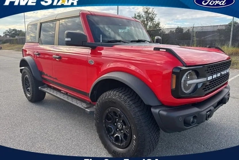 2023 Ford Bronco Wildtrak photo 1