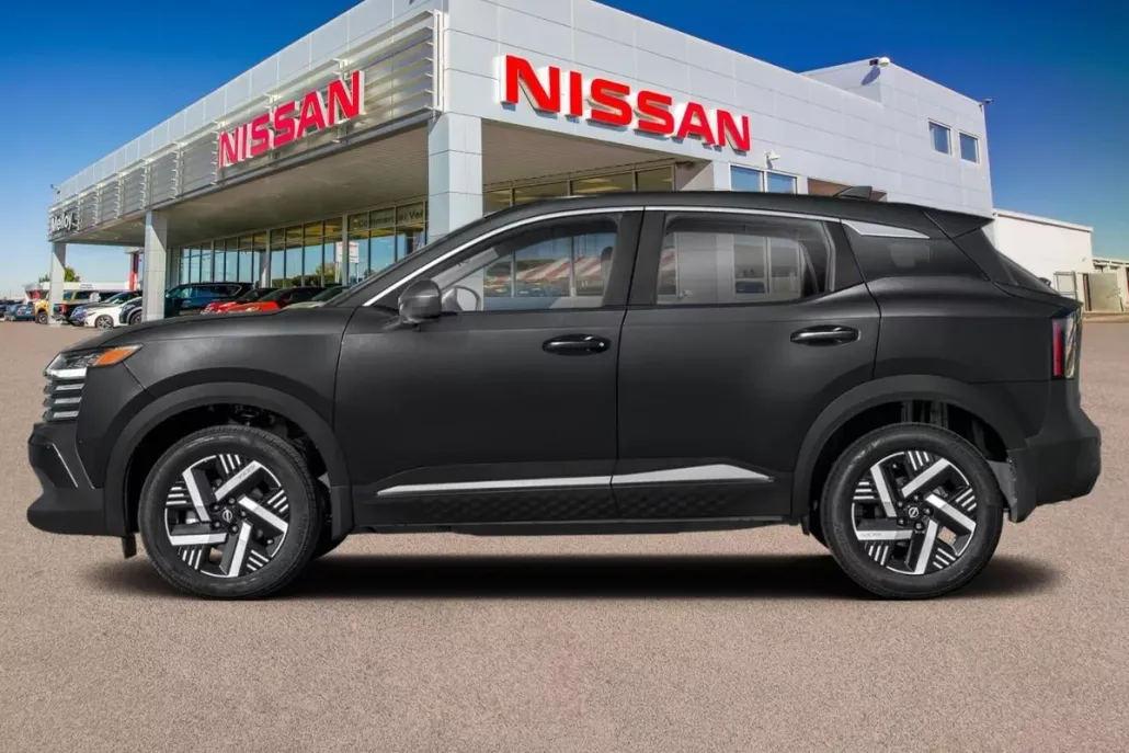 2025 Nissan Kicks SV photo 1