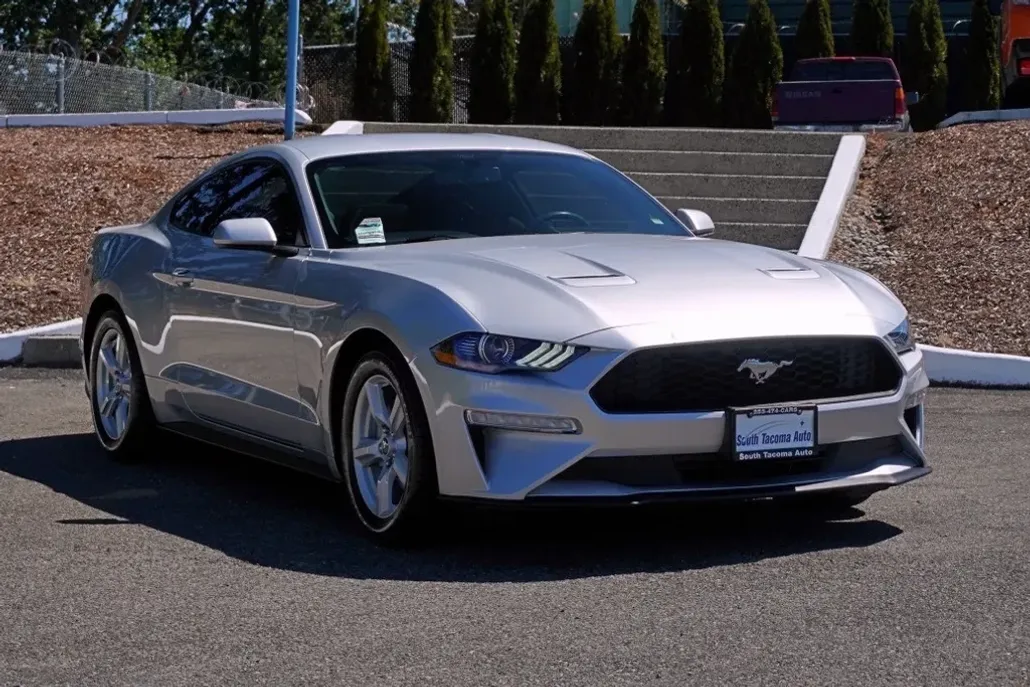 2018 Ford Mustang EcoBoost photo 1