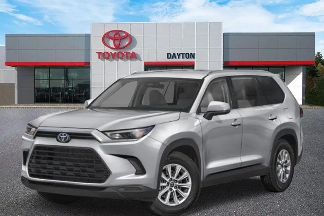 2025 Toyota Grand Highlander XLE photo 1