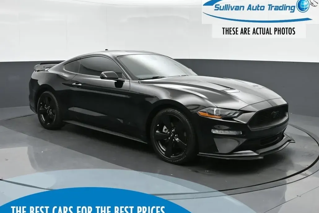 2021 Ford Mustang EcoBoost photo 1