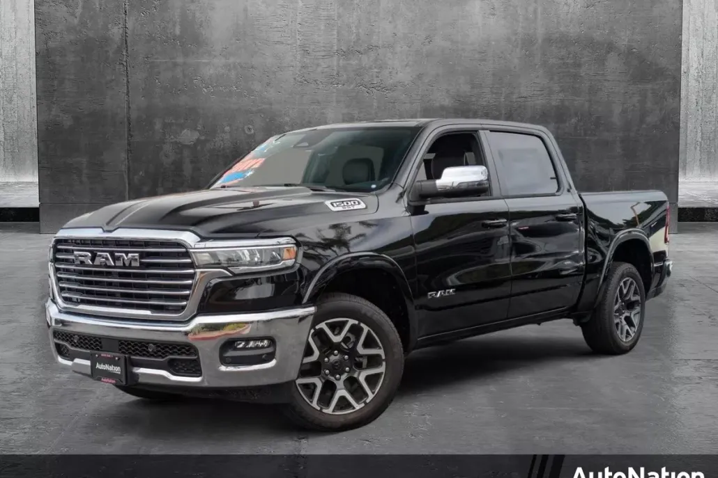 2025 Ram 1500 Laramie photo 1