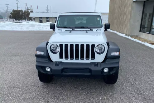 2023 Jeep Wrangler Unlimited Sport Altitude photo 3