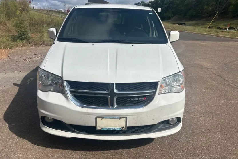 2019 Dodge Grand Caravan SXT photo 1