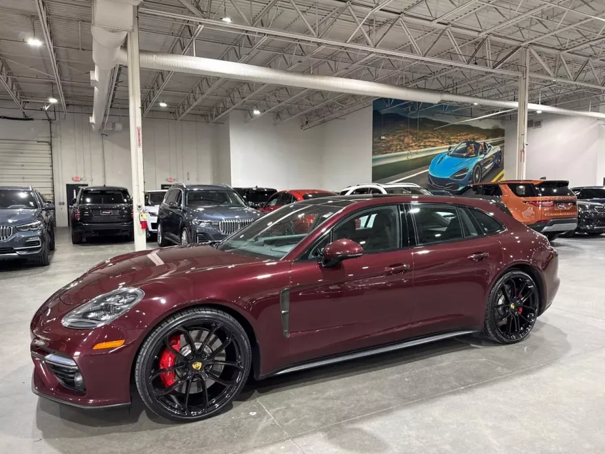 2018 Porsche Panamera Turbo Sport Turismo photo 1