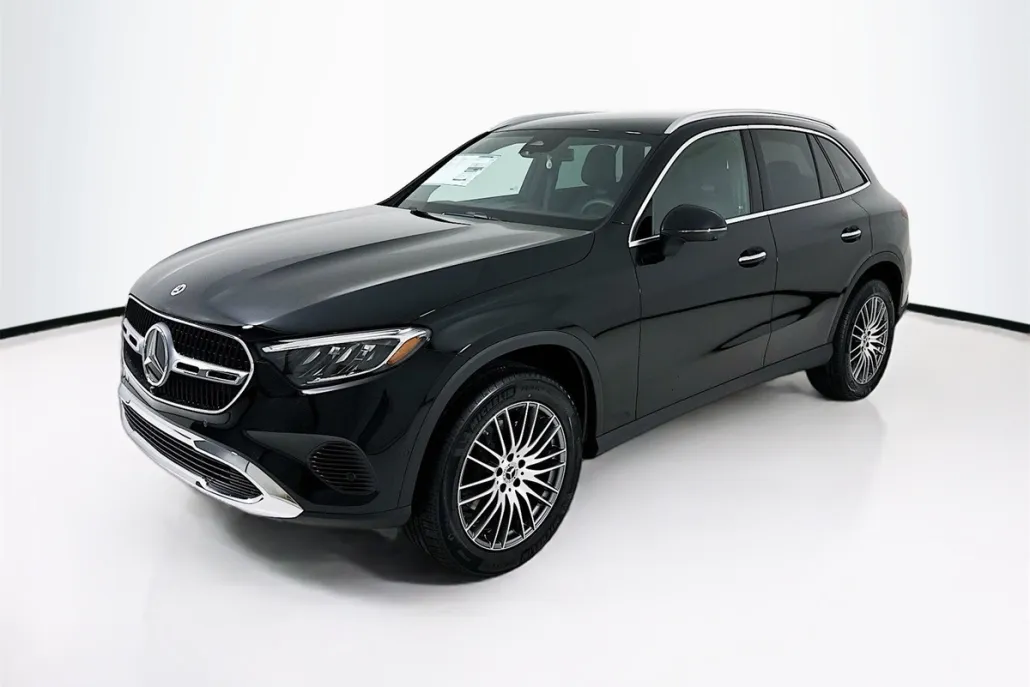 2026 Mercedes Benz GLC 300 photo 1