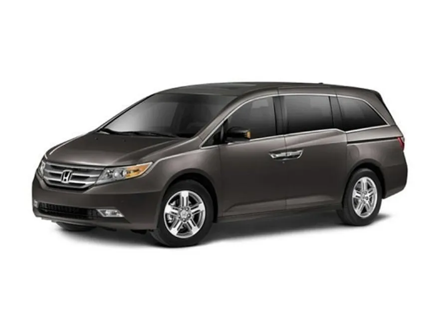 2013 Honda Odyssey Touring photo 1