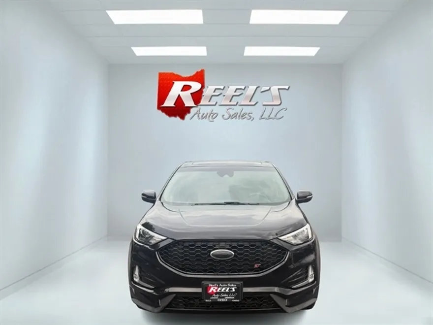 2019 Ford Edge ST photo 1