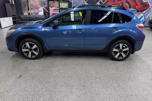 2014 Subaru Crosstrek Hybrid Touring photo 2