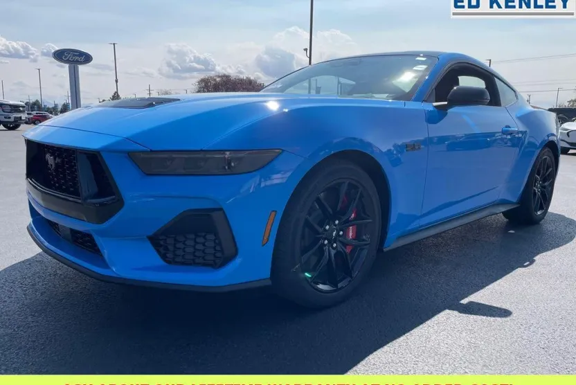 2025 Ford Mustang GT Premium photo 1