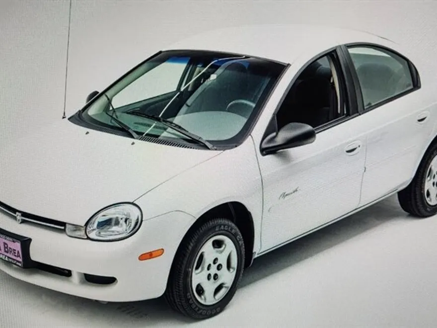 2000 Plymouth Neon photo 1