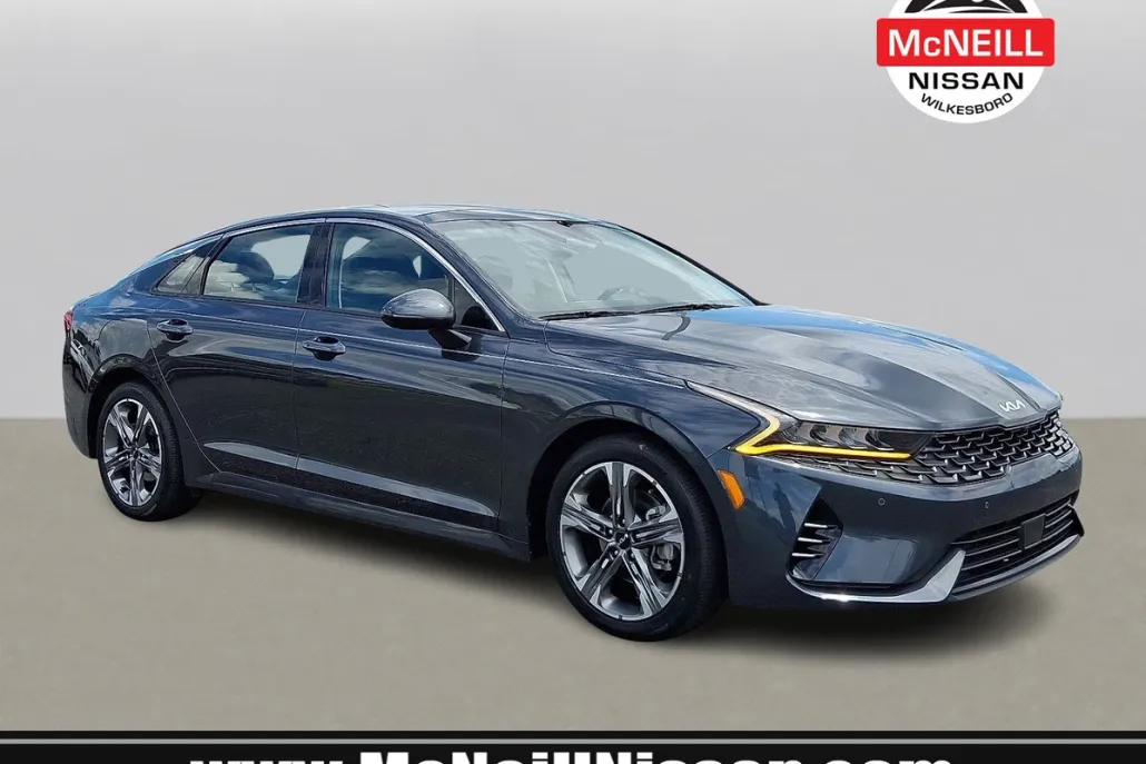 2024 Kia K5 EX photo 1