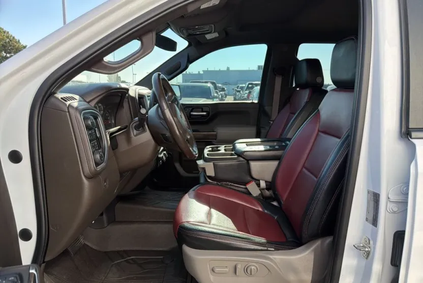 2019 Chevrolet Silverado 1500 LT Trail Boss photo 1
