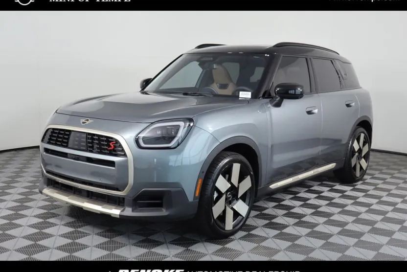 2025 Mini Countryman S ALL4 Iconic photo 1