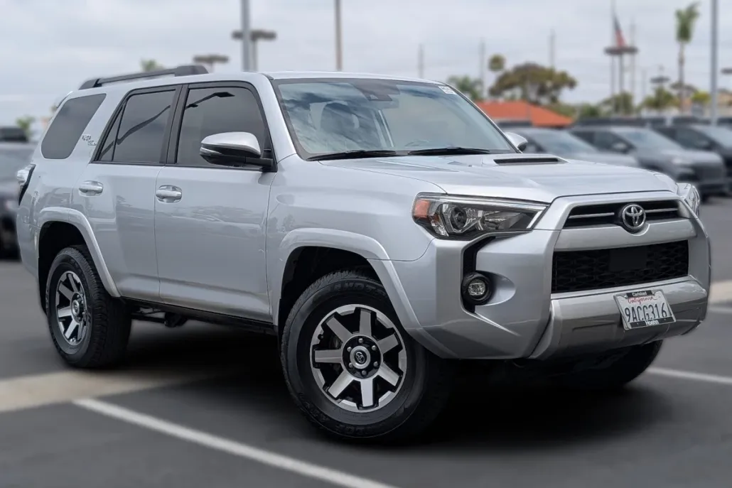 2021 Toyota 4Runner TRD Off-Road Premium photo 1
