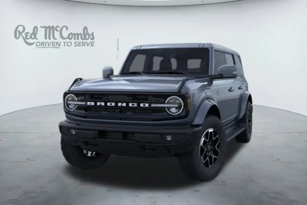 2025 Ford Bronco Outer Banks photo 1
