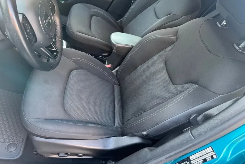 2022 Jeep Renegade Altitude Sport photo 1