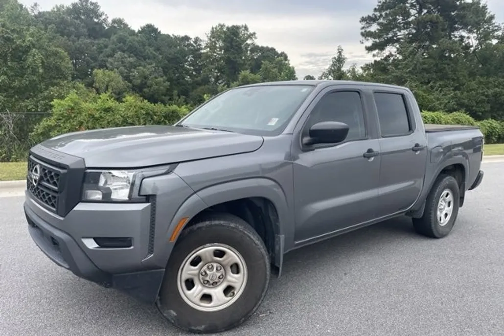 2022 Nissan Frontier S photo 1