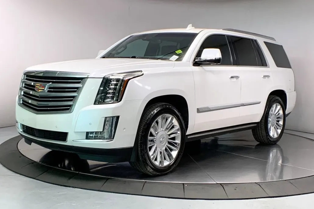 2018 Cadillac Escalade Platinum photo 1