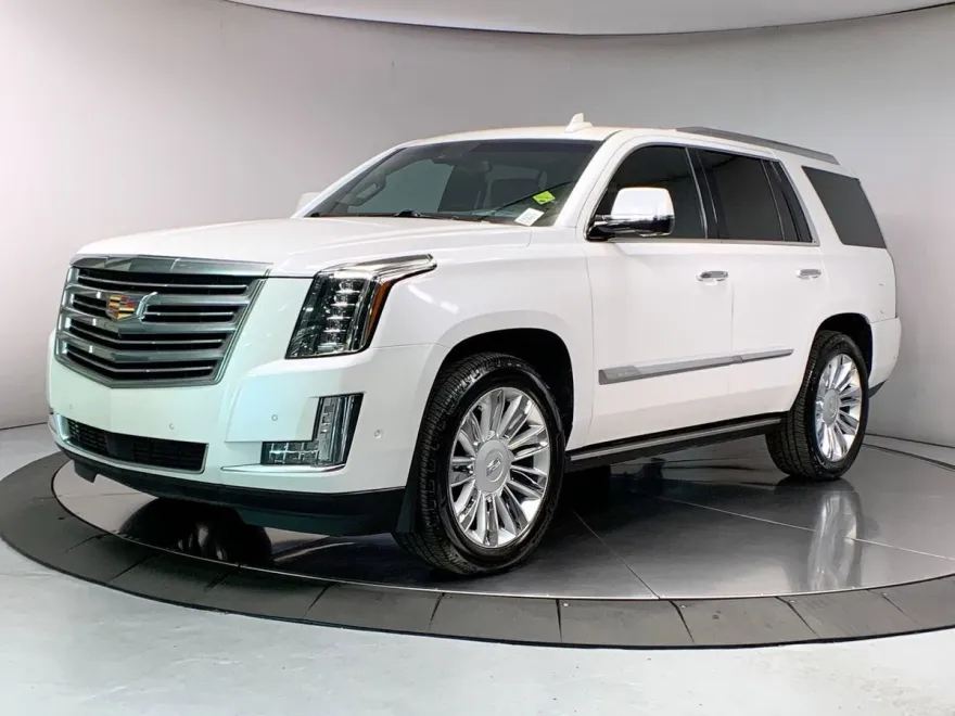 2018 Cadillac Escalade Platinum photo 1
