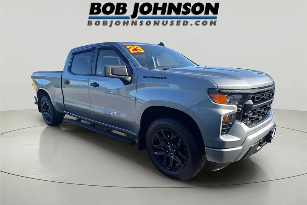 2023 Chevrolet Silverado 1500 Custom photo 1