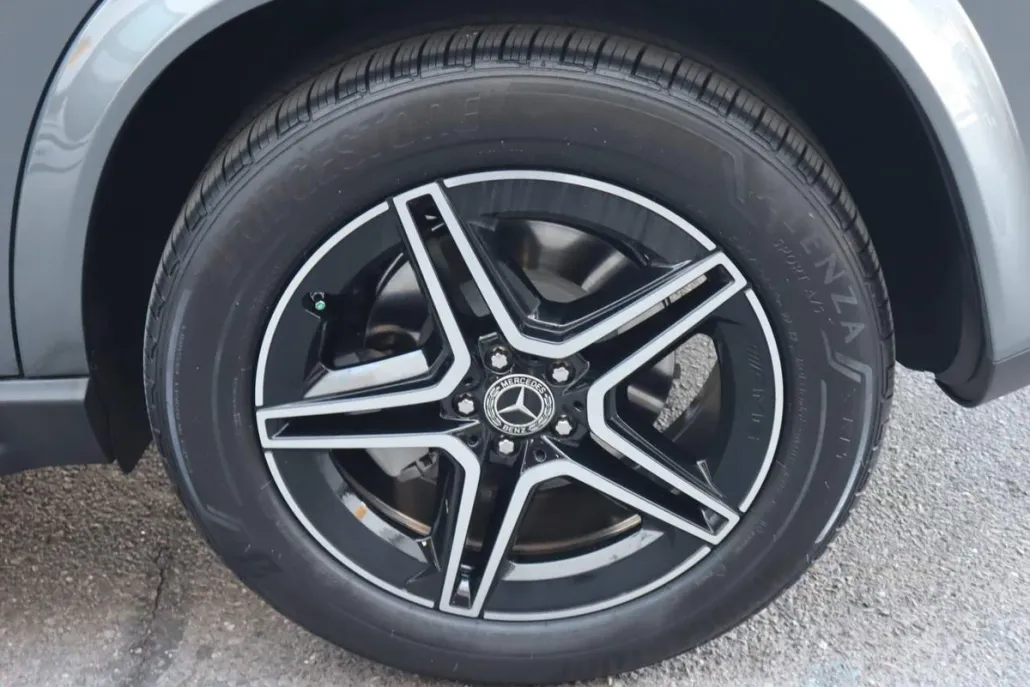 2025 Mercedes Benz GLE 450e 4MATIC photo 1