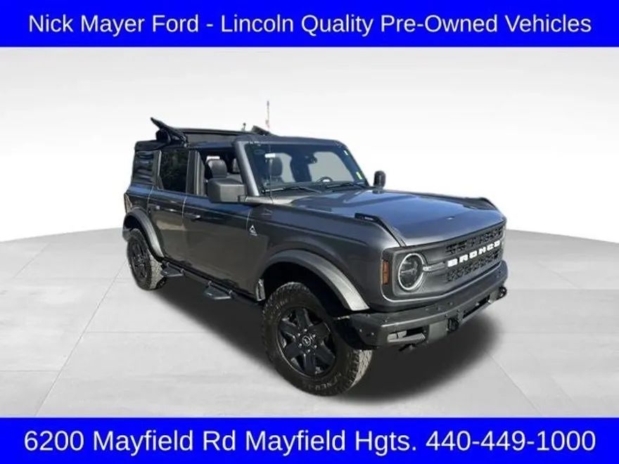 2022 Ford Bronco Black Diamond photo 1