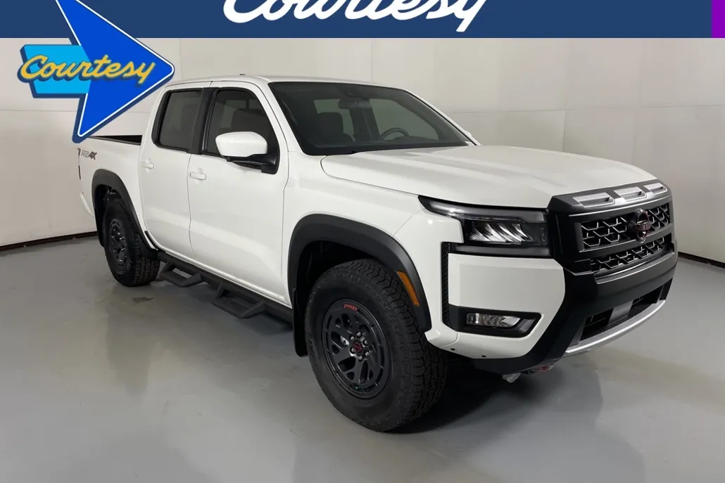 2026 Nissan Frontier PRO-4X photo 1