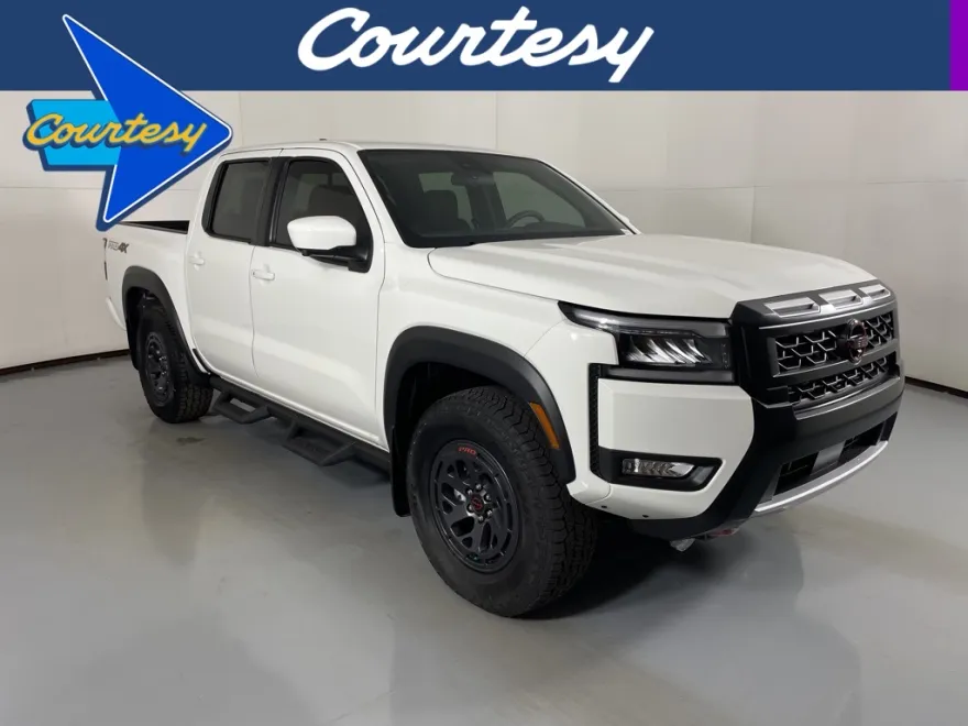 2026 Nissan Frontier PRO-4X photo 1