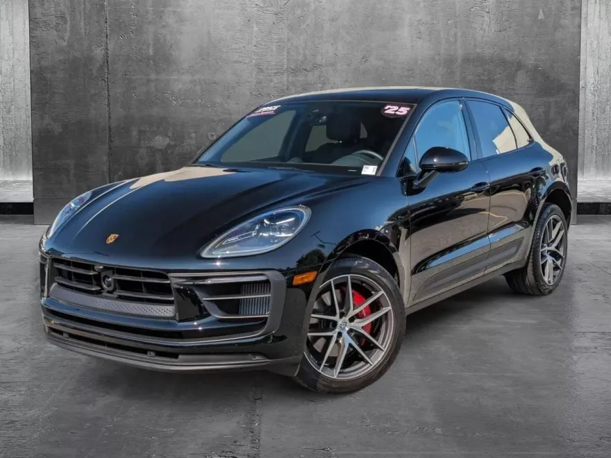 2025 Porsche Macan S photo 1