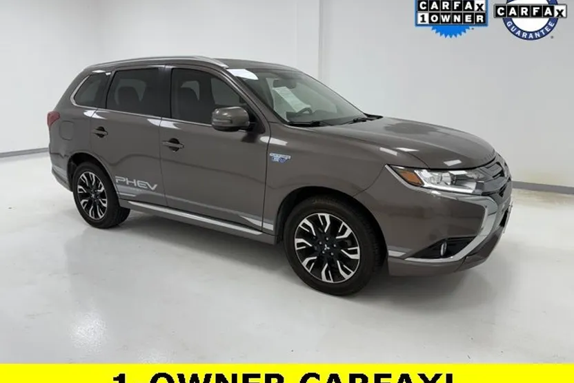 2018 Mitsubishi Outlander PHEV SEL photo 1