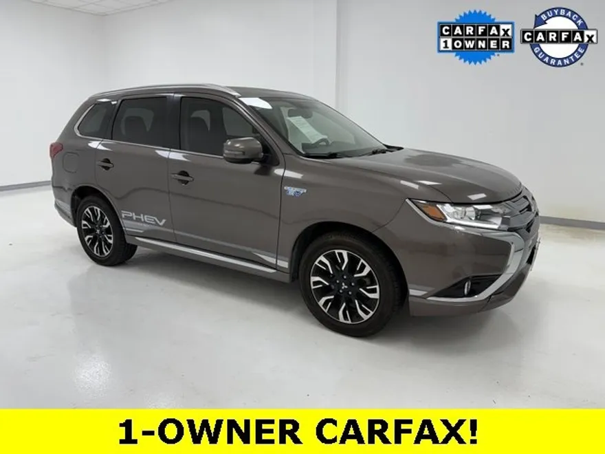 2018 Mitsubishi Outlander PHEV SEL photo 1
