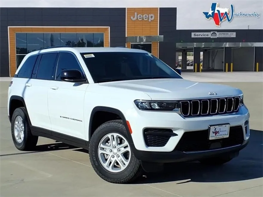2025 Jeep Grand Cherokee Laredo photo 1