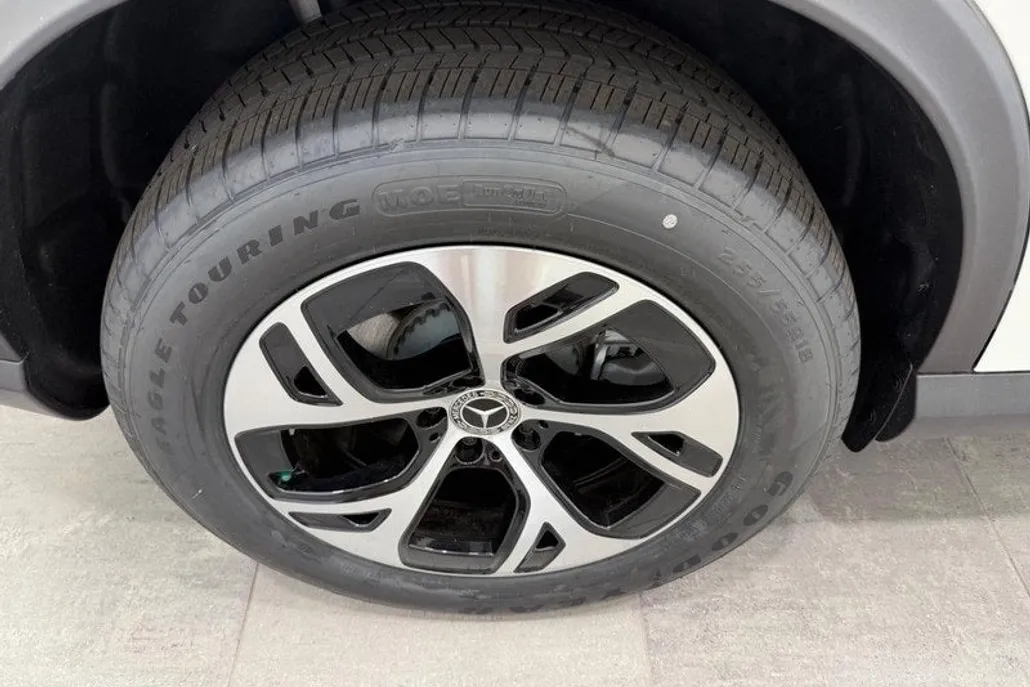 2025 Mercedes Benz GLC 350e 4MATIC photo 1