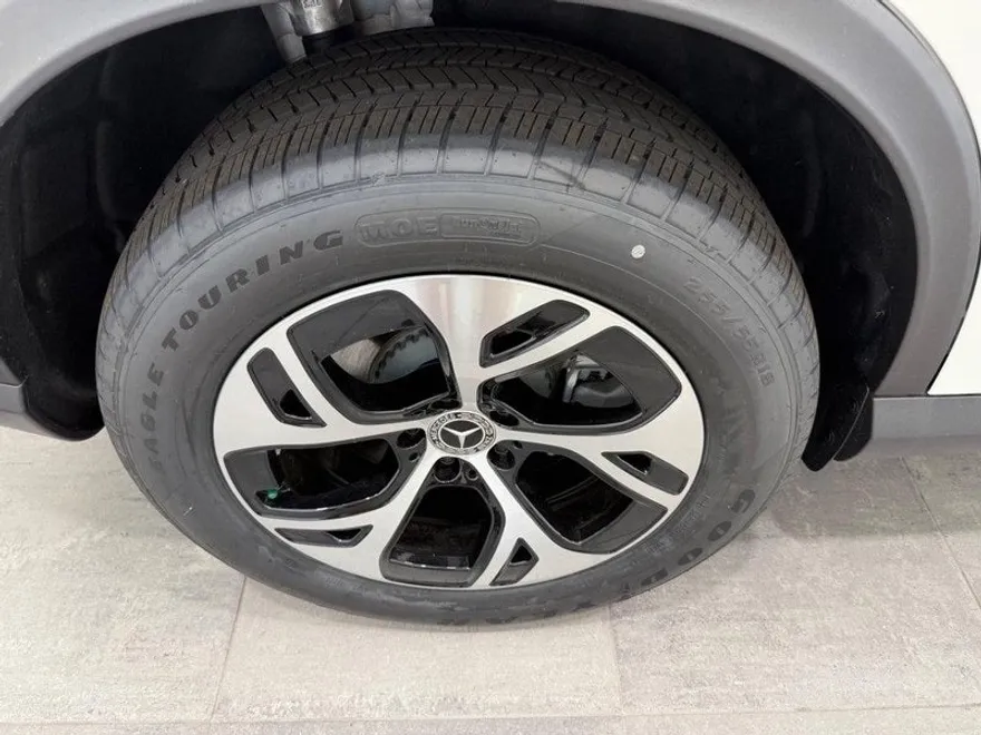 2025 Mercedes Benz GLC 350e 4MATIC photo 1