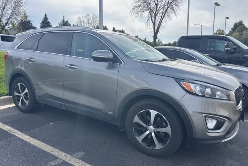 2018 Kia Sorento EX photo 1