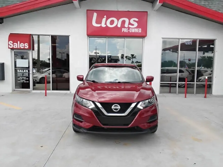 2021 Nissan Rogue Sport S photo 1