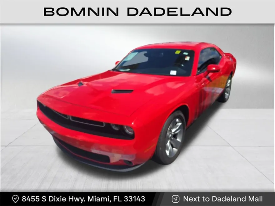 2020 Dodge Challenger SXT photo 1