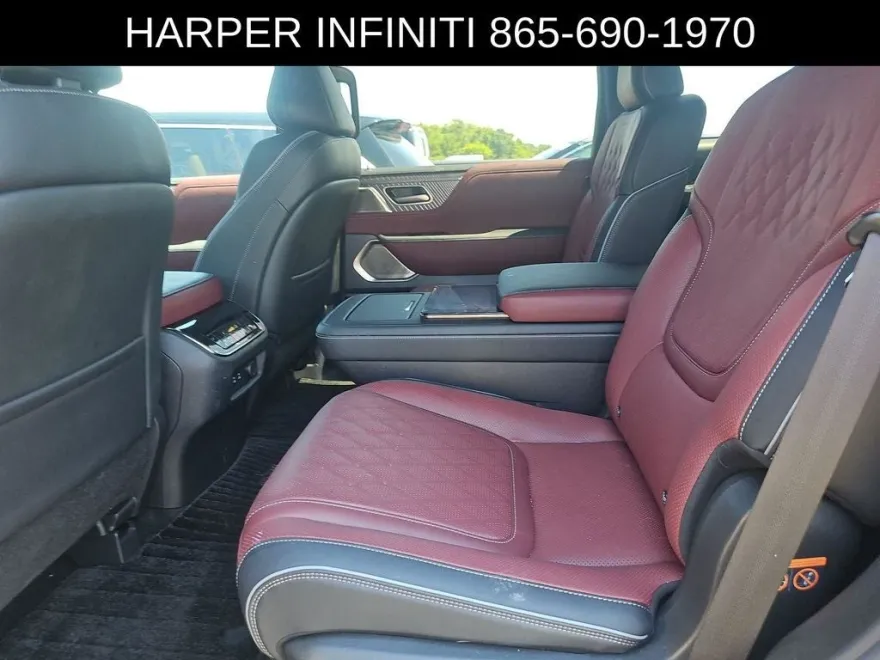 2025 Infiniti QX80 photo 1