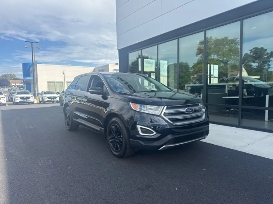 2018 Ford Edge SEL photo 1