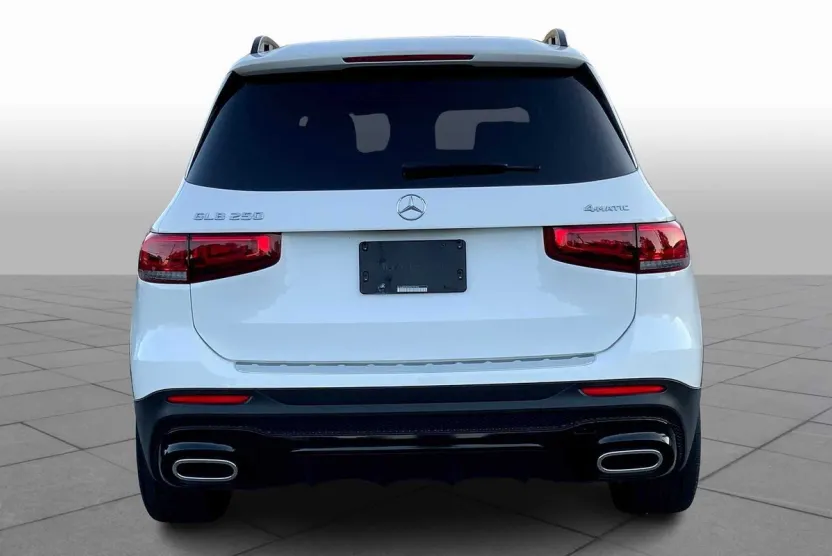 2021 Mercedes Benz GLB 250 4MATIC photo 1