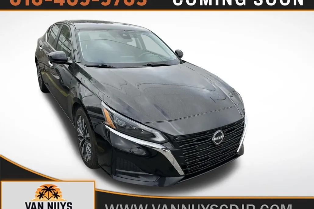 2023 Nissan Altima 2.5 SV photo 1