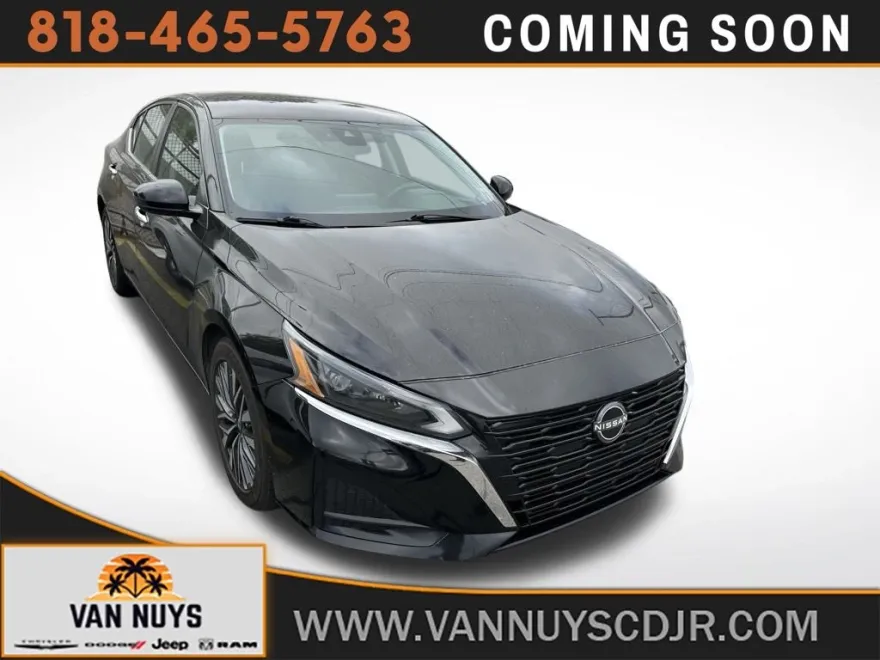 2023 Nissan Altima 2.5 SV photo 1