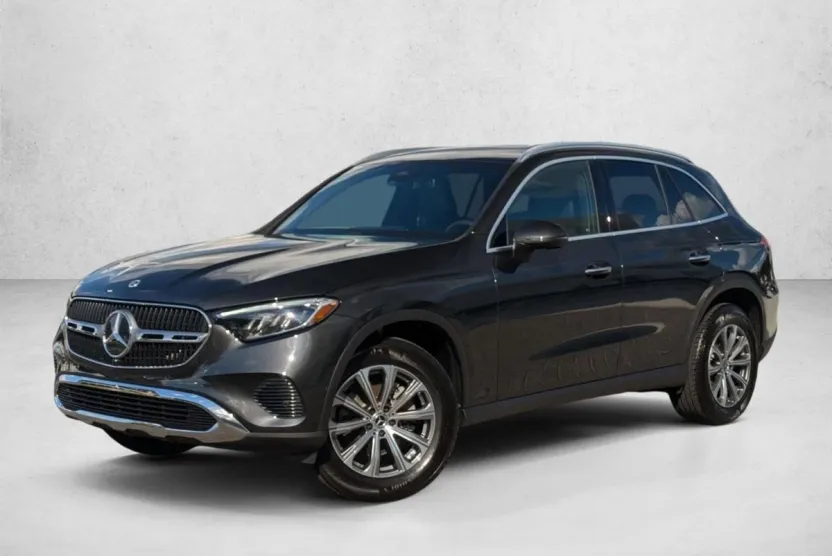 2025 Mercedes Benz GLC 300 photo 1