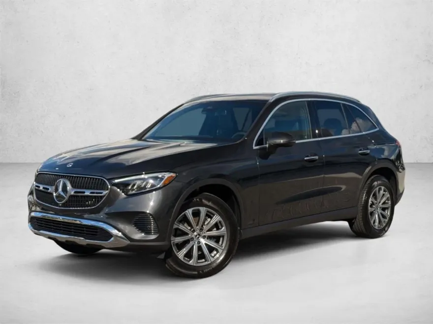2025 Mercedes Benz GLC 300 photo 1